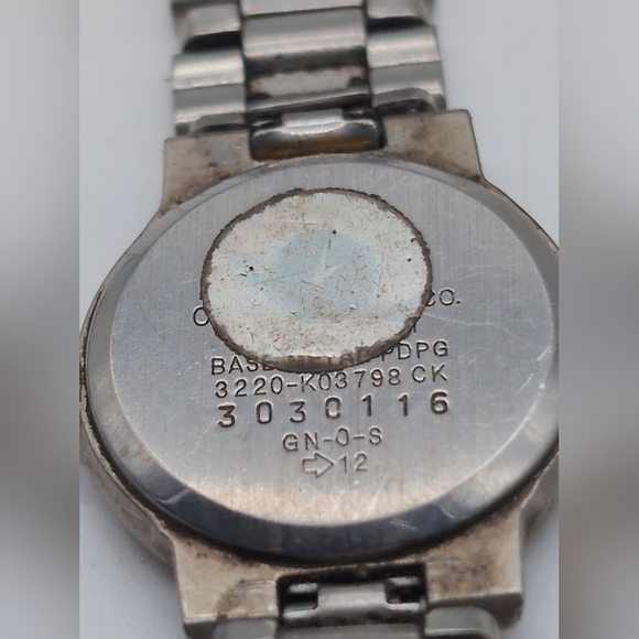 Citizen CQ 3030116 Gold and Silver Two-Tone Watch - Picture 4 of 4